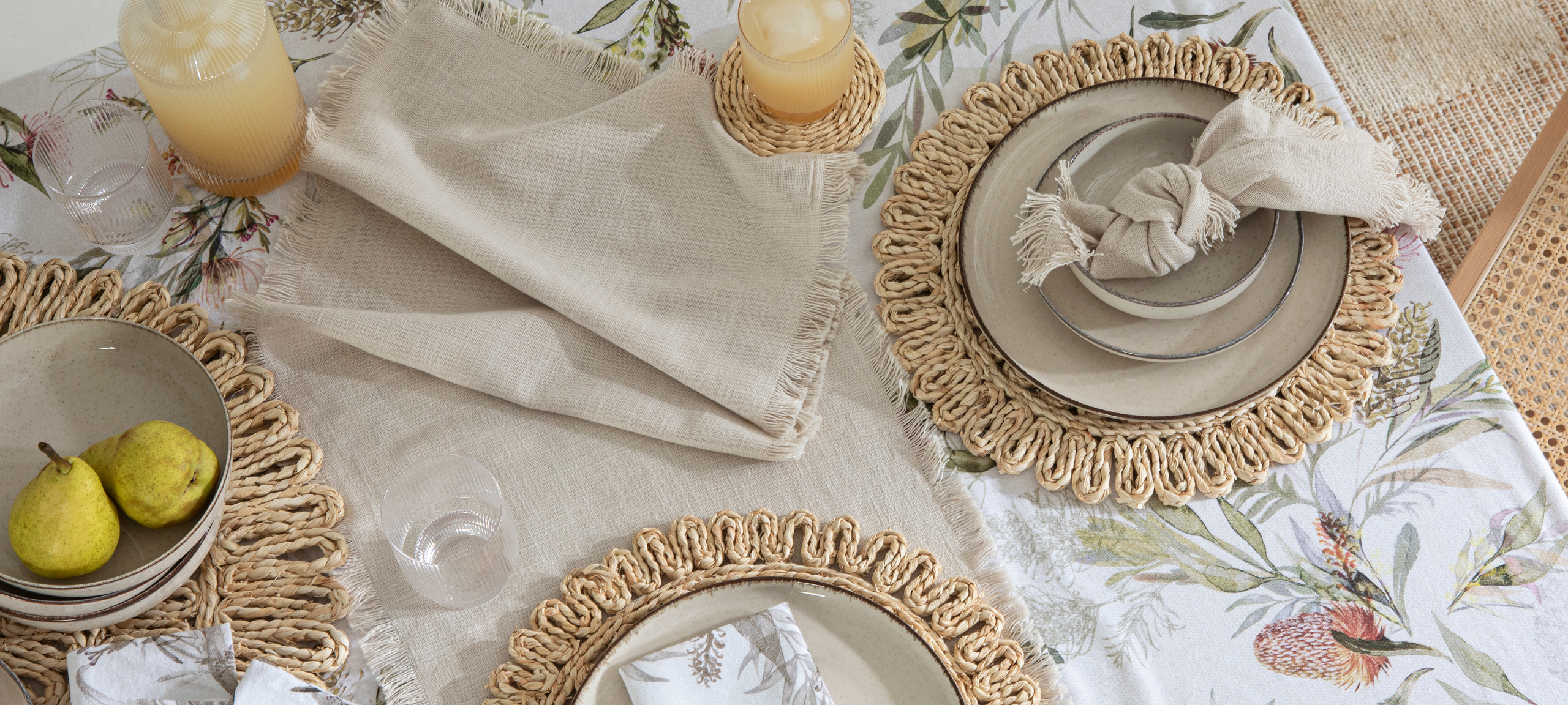 Pillow Talk dining table placemats 